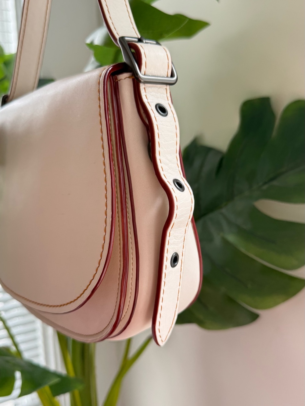 Coach Cream and Brown Crossbody Saddle Bag - Picture 3 of 14